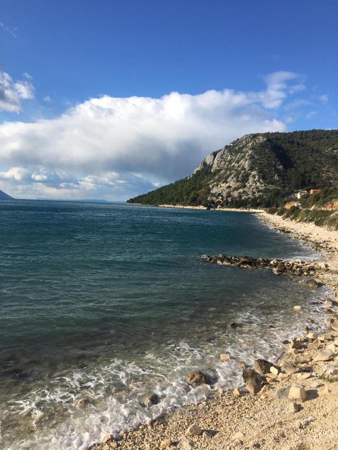Villa Kuca Za Odmor Bebic, Kremena Klek Exterior foto