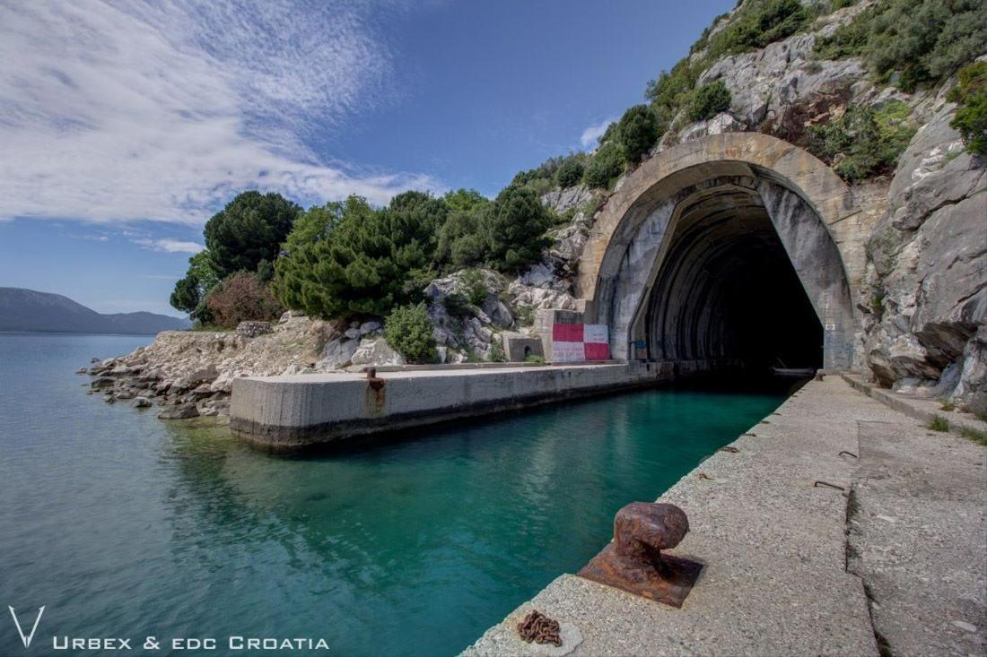 Villa Kuca Za Odmor Bebic, Kremena Klek Exterior foto
